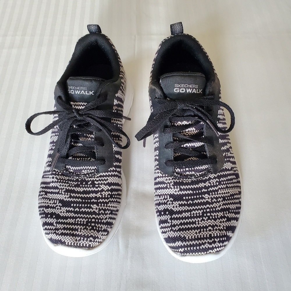 Sketchers Go Walk GOGA MAX Gen 5